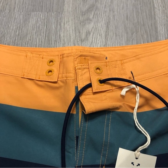 Hollister Swim Board Shorts Size 34 - Picture 7 of 9